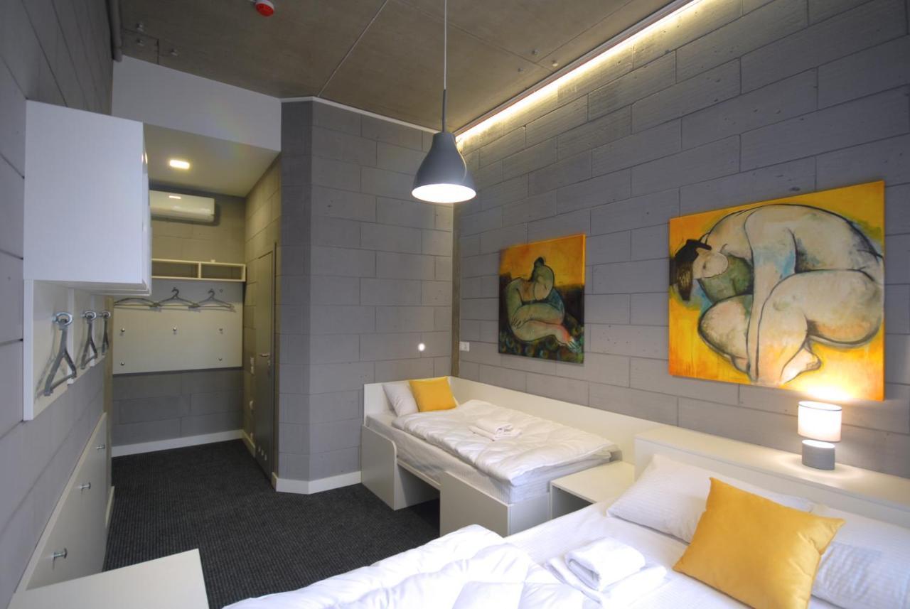 Cubby Hotel Lviv Ngoại thất bức ảnh