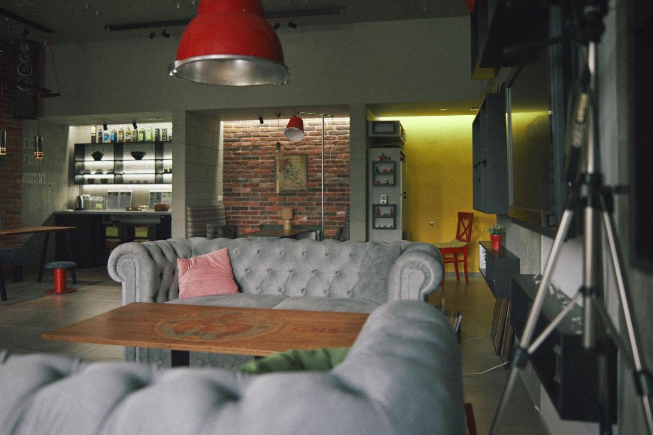 Cubby Hotel Lviv Ngoại thất bức ảnh