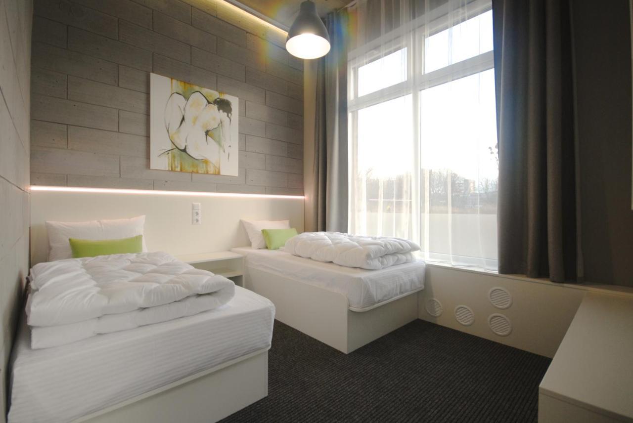 Cubby Hotel Lviv Ngoại thất bức ảnh