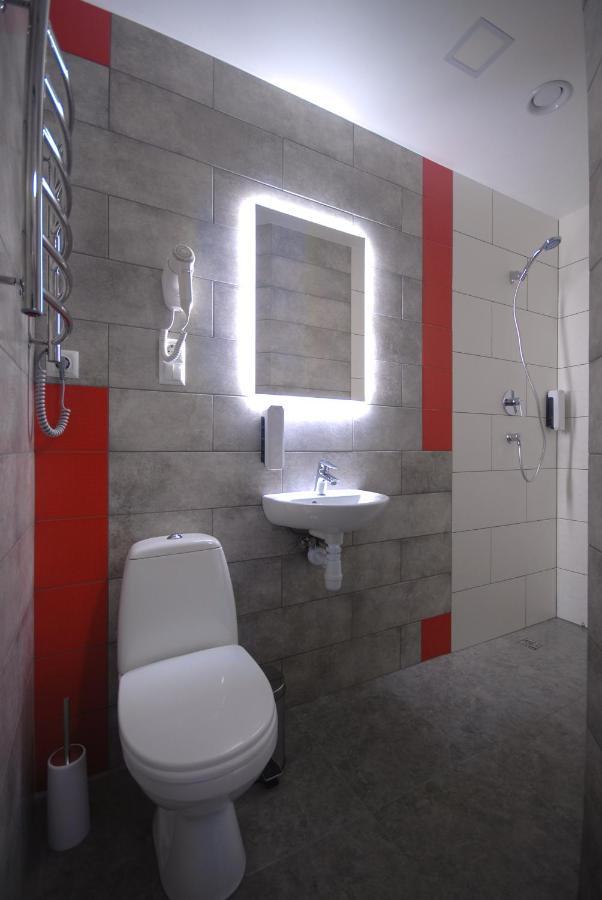 Cubby Hotel Lviv Ngoại thất bức ảnh