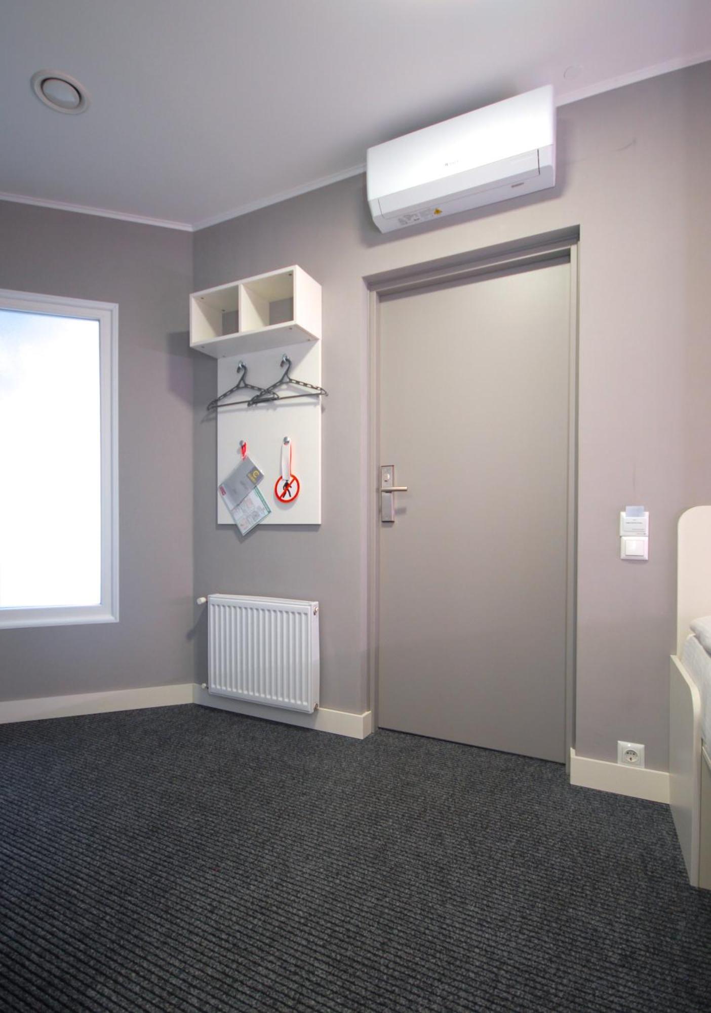 Cubby Hotel Lviv Ngoại thất bức ảnh